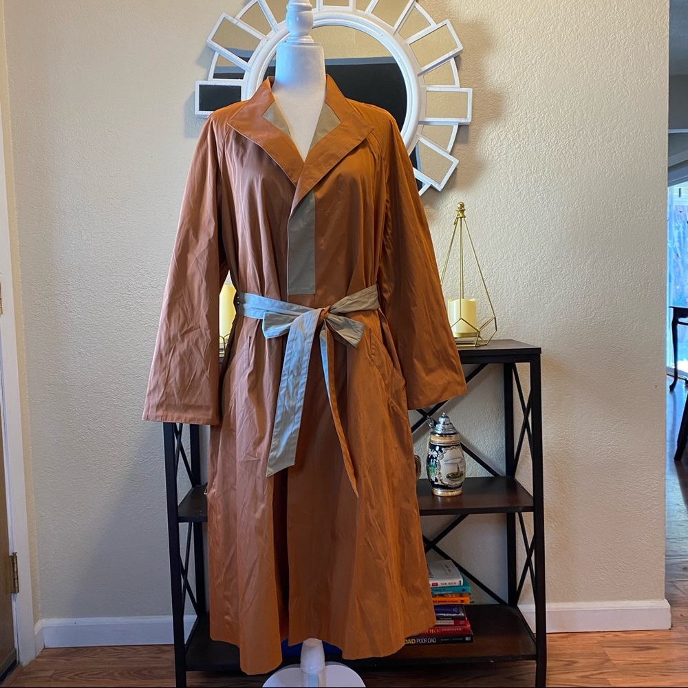 Tory Burch Reversible Trench Coat in Beige and Rust Size 4 NWT - Picture 12 of 16